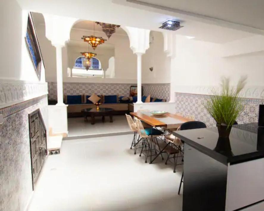 Riad Fleurs D Epices D'orient Hébergement de vacances